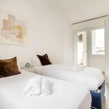 Brand New 3 Bedrooms In Navigli Area * Milano
