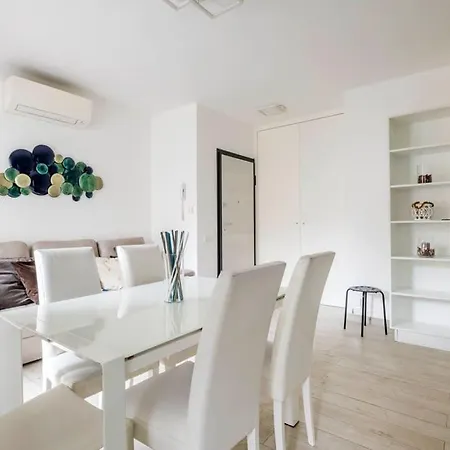 公寓 Brand New 3 Bedrooms In Navigli Area *