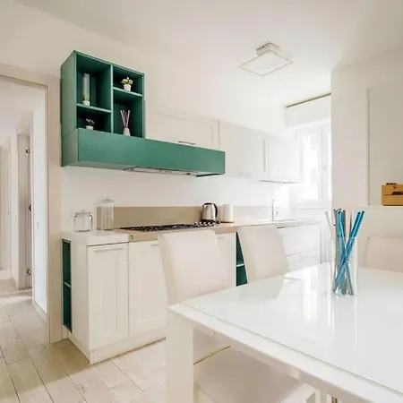 Brand New 3 Bedrooms In Navigli Area Milano